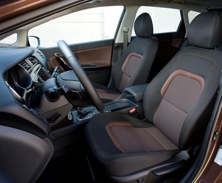 Kia cee&rsquo;d Station Wagon 2012 года  (фото 22 из 89)